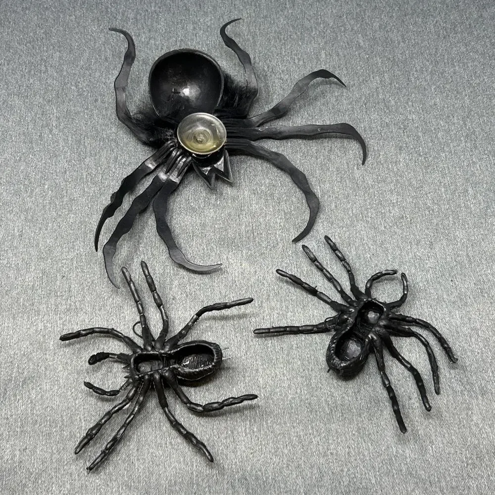 3pc Realistic Halloween Spider Lot Red Eyes Suction Cup Hanging Decor Props